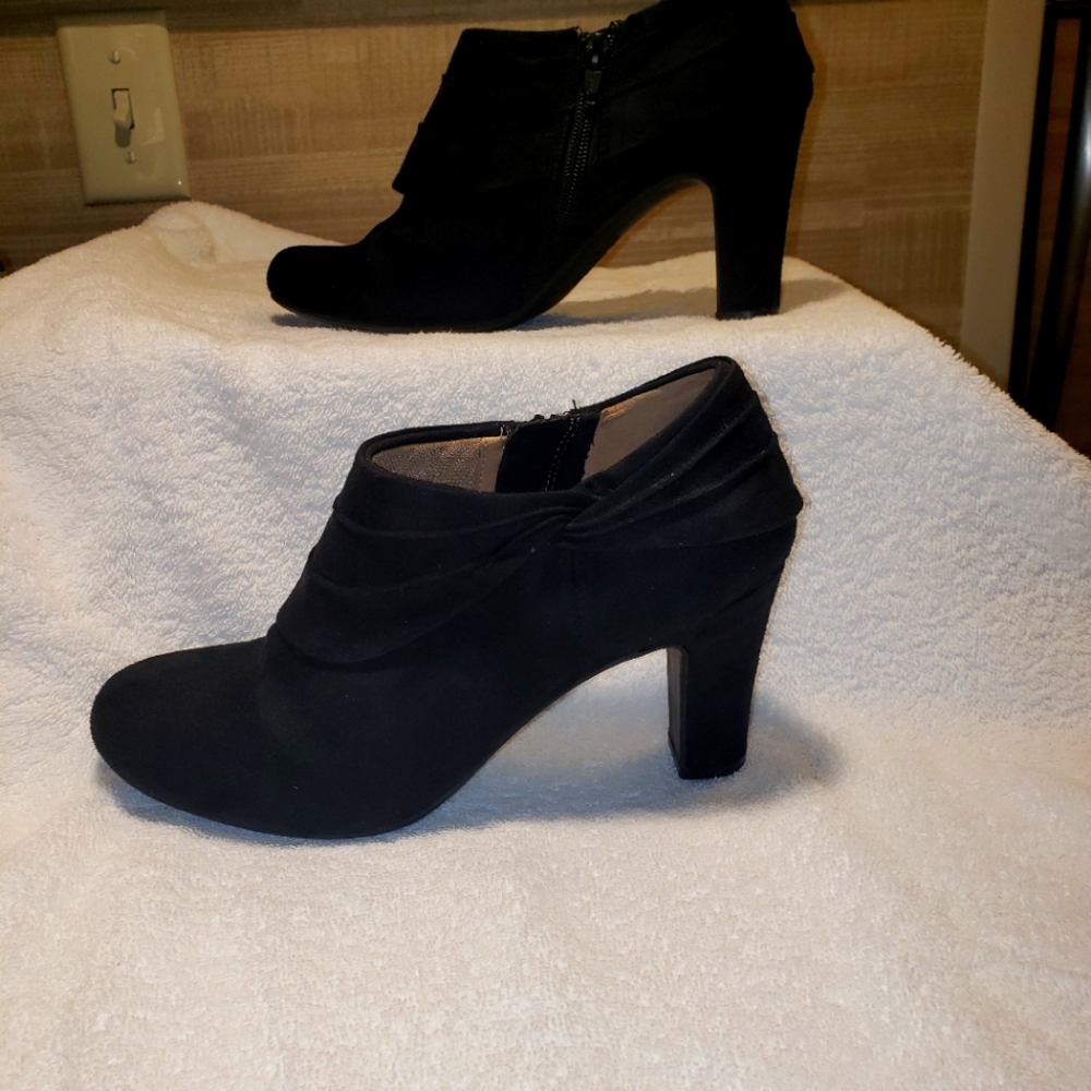 Ankle boot - Picture 11 of 14